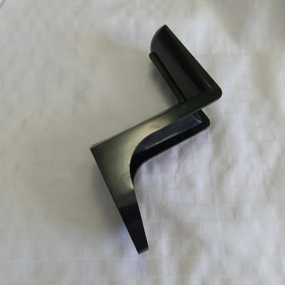 Plastic Hose Hanger Plastic suspension bracket for hose – Black
